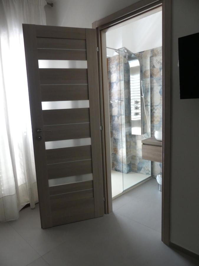 Piazza Risorgimento 3* Porto Cesareo